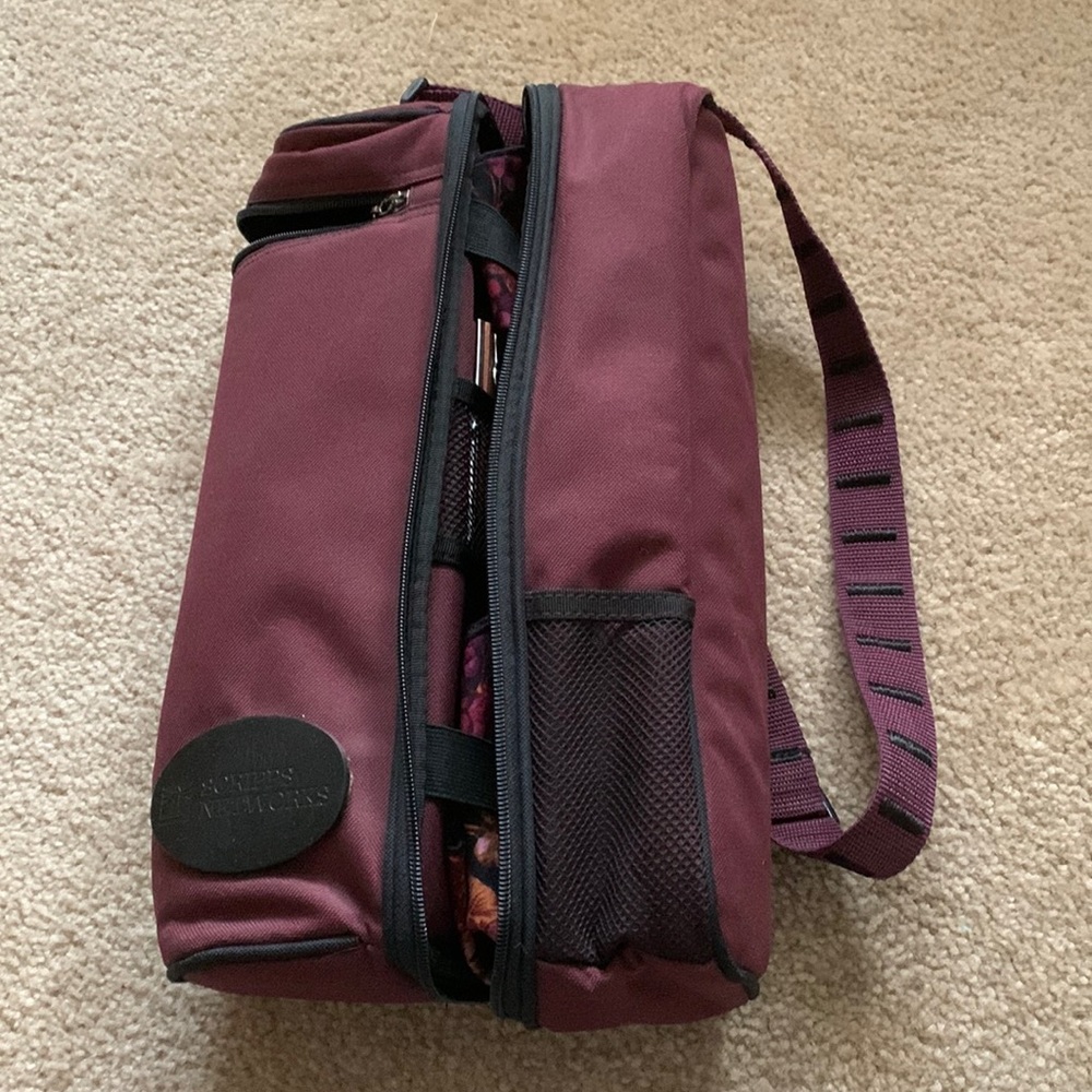 Picnic time wine tote